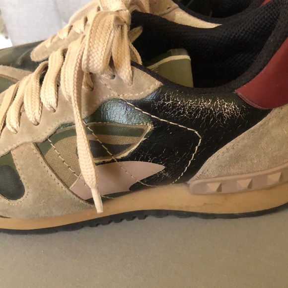 Valentino Garavani sneakers - Picture 7 of 8